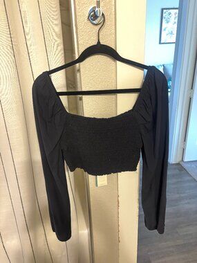 Shore Black Long Sleeve Cropped Top